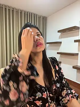 Alice Biel online show from 8, 2, 2025