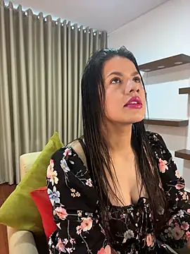 Alice Biel online show from 16, 2, 2025