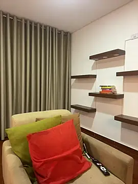 Alice Biel online show from 3, 3, 2025