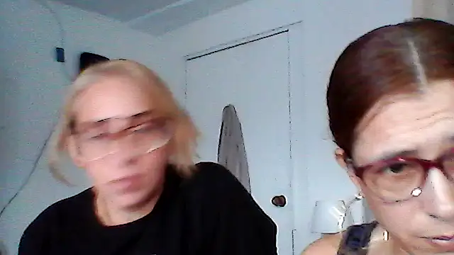 Snapshot of karlabarrera chatting on 4, 6, 2026 karlabarrera online show from 4, 6, 2026