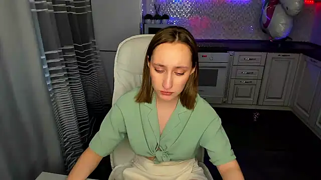 Snapshot of MelodyOfLovee chatting on 28, 1, 2025 MelodyOfLovee online show from 28, 1, 2025