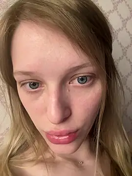 Evvie Summn1 online show from 20, 4, 2026