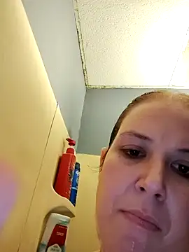 Snapshot of 023Longandjuicy chatting on 8, 1, 2026 023Longandjuicy online show from 8, 1, 2026