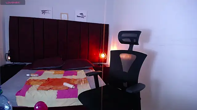 Zuzana21 online show from 1, 3, 2025