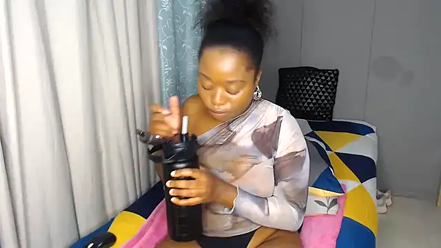 Snapshot of Sexyboobs330 chatting on 16, 3, 2025 Sexyboobs330 online show from 16, 3, 2025