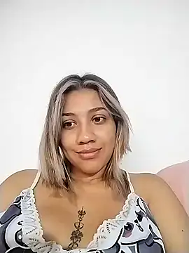 Snapshot of nina_carther chatting on 5, 2, 2025 nina carther online show from 5, 2, 2025