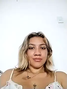 Snapshot of nina_carther chatting on 8, 3, 2025 nina carther online show from 8, 3, 2025