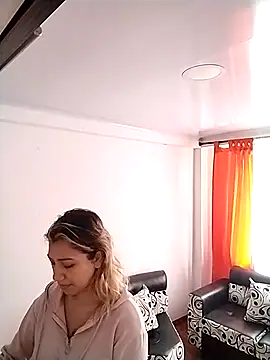 Snapshot of nina_carther chatting on 8, 3, 2025 nina carther online show from 8, 3, 2025