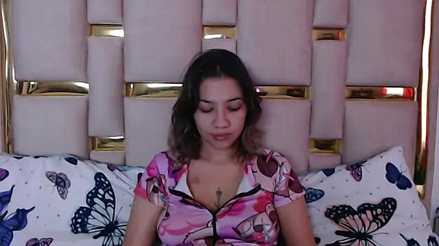 Snapshot of nina_carther chatting on 12, 11, 2025 nina carther online show from 12, 11, 2025