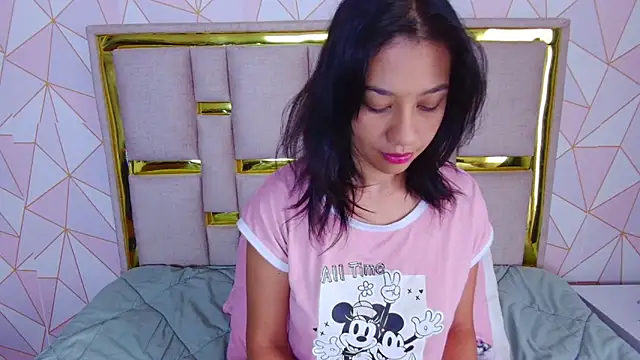 nina carther online show from 23, 4, 2026