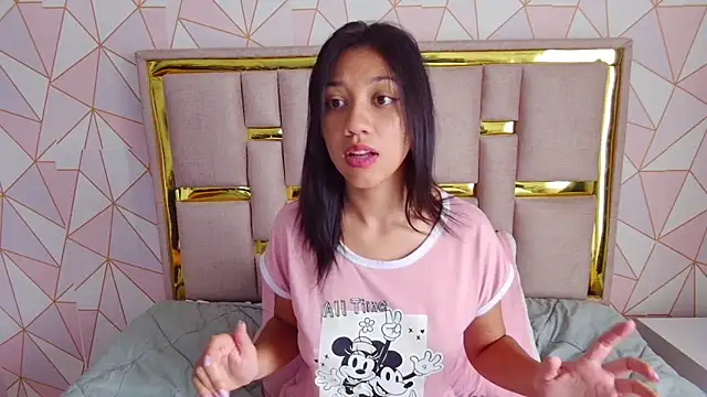 nina carther online show from 23, 4, 2026