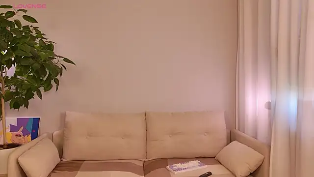 duomooncouple online show from 28, 6, 2026