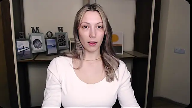 VanessaMay  online show from 29, 3, 2026