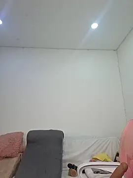 Anal Luucia online show from 23, 4, 2026