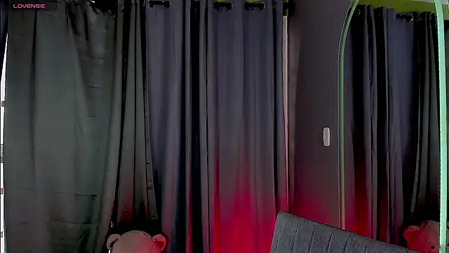 Snapshot of gatitavenecis chatting on 7, 2, 2025 gatitavenecis online show from 7, 2, 2025