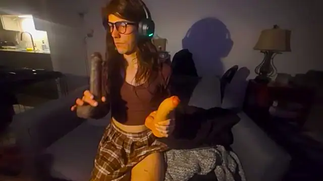 Brooooooke online show from 3, 3, 2025