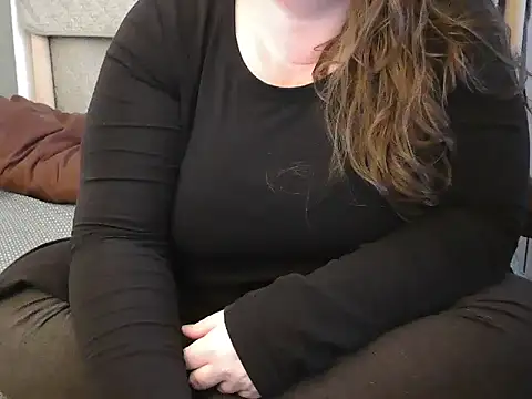 Snapshot of MarthaBriest chatting on 12, 3, 2025 MarthaBriest online show from 12, 3, 2025