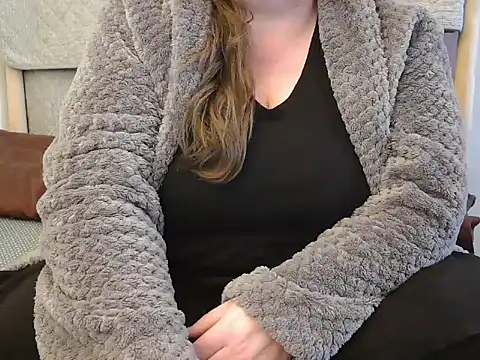 Snapshot of MarthaBriest chatting on 19, 3, 2025 MarthaBriest online show from 19, 3, 2025