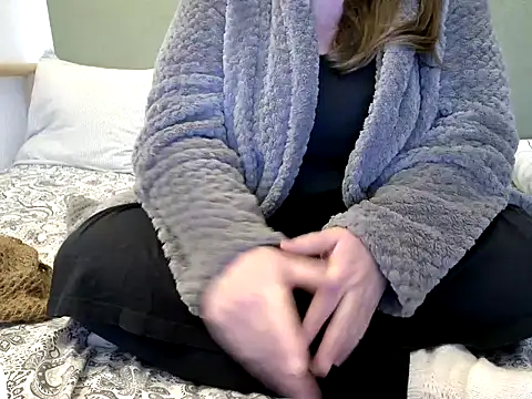 Snapshot of MarthaBriest chatting on 18, 10, 2025 MarthaBriest online show from 18, 10, 2025