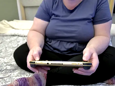 Snapshot of MarthaBriest chatting on 29, 10, 2025 MarthaBriest online show from 29, 10, 2025