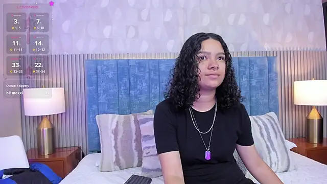 pretty sunlight  online show from 20, 11, 2025