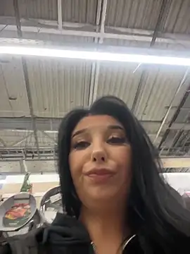 Tisha Busty online show from 21, 4, 2026