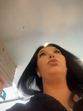 Tisha Busty online show from 24, 4, 2026