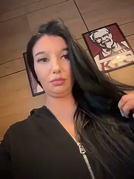 Tisha Busty online show from 25, 4, 2026