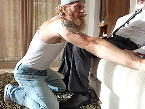 Snapshot of Gingerbeard40 chatting on 20, 11, 2025 Gingerbeard40 online show from 20, 11, 2025