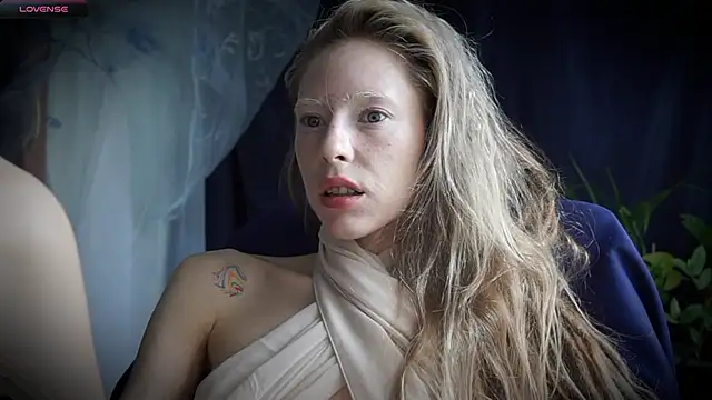  Phantom thread  online show from 6, 6, 2026