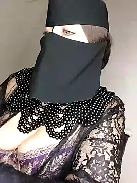 Snapshot of -Arab_milf- chatting on 13, 1, 2025 -Arab milf- online show from 13, 1, 2025