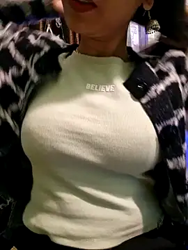 MIss-Naina online show from 5, 1, 2025