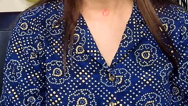 MIss-Naina online show from 4, 11, 2025