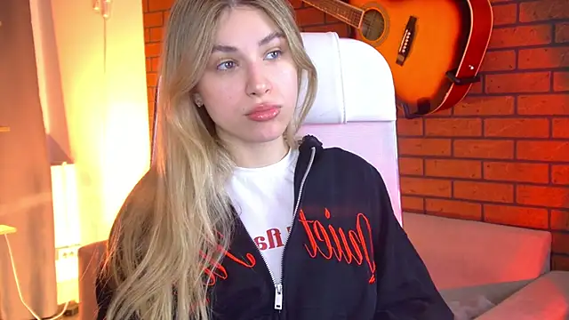 EllieCutes online show from 25, 4, 2026