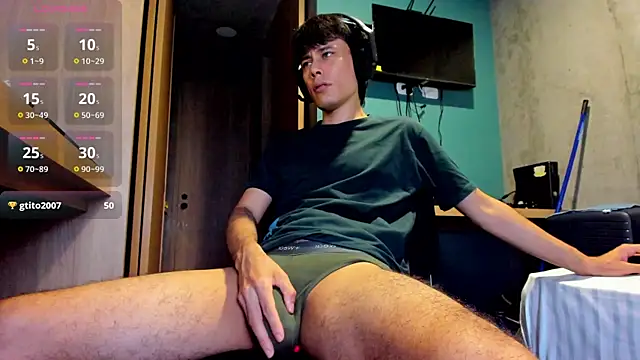 Huge latin cock online show from 4, 8, 2026