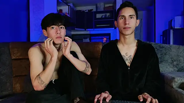 Snapshot of MillersKink chatting on 16, 3, 2025 MillersKink online show from 16, 3, 2025