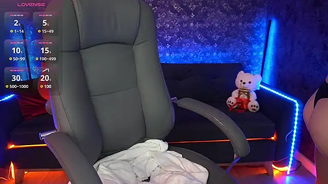 MaribelRiverr  online show from 11, 2, 2025