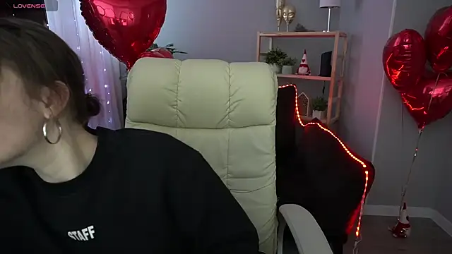 MaribelRiverr  online show from 15, 2, 2025