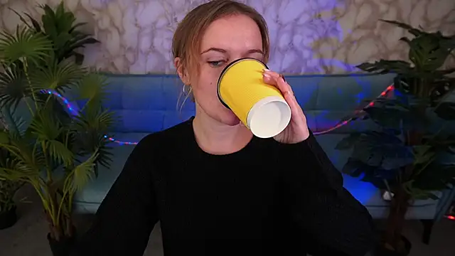 MaribelRiverr  online show from 11, 10, 2025