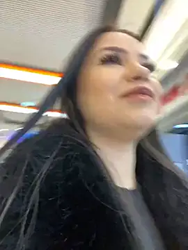 Chloe  Moon online show from 2, 1, 2025