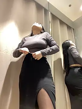 Chloe  Moon online show from 4, 1, 2025