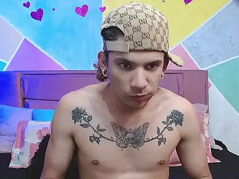 Snapshot of tylor_boy chatting on 5, 10, 2025 tylor boy online show from 5, 10, 2025