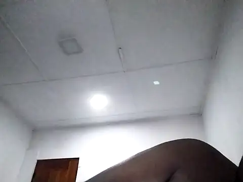 Snapshot of nikini1621 chatting on 9, 11, 2025 nikini1621 online show from 9, 11, 2025