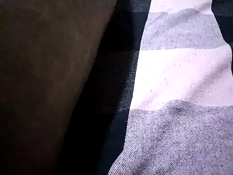 Snapshot of nikini1621 chatting on 22, 11, 2025 nikini1621 online show from 22, 11, 2025