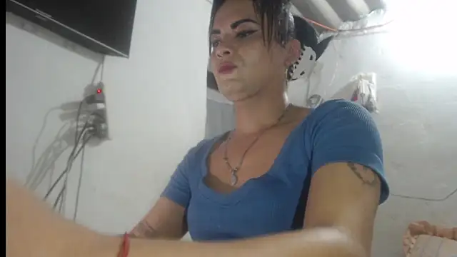 Analiasmith89 online show from 13, 4, 2026