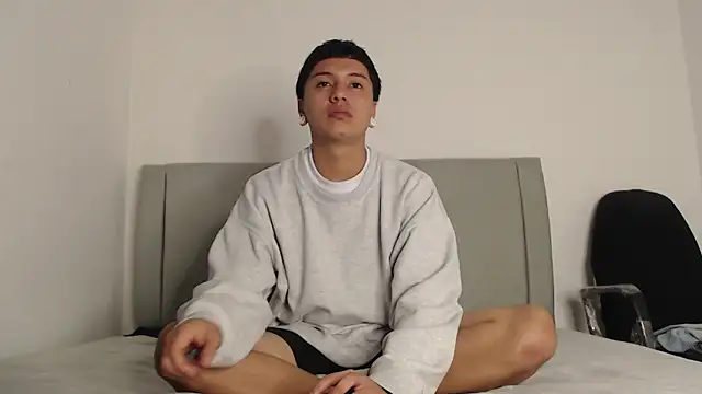 alex-lover online show from 24, 4, 2026