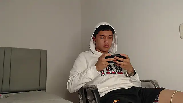 alex-lover online show from 25, 4, 2026