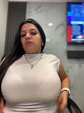 Snapshot of Milff_parkerrr chatting on 2, 7, 2026 Milff parkerrr online show from 2, 7, 2026
