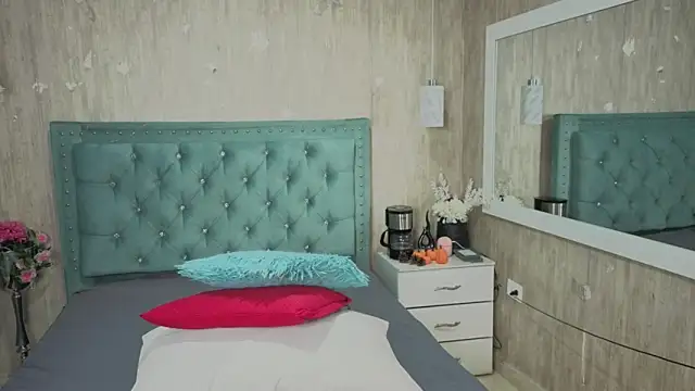 Marcelaa fox online show from 24, 4, 2026