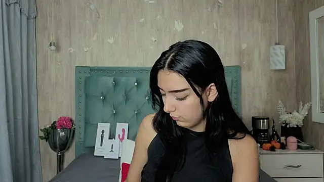 Snapshot of Marcelaa_fox chatting on 10, 6, 2026 Marcelaa fox online show from 10, 6, 2026